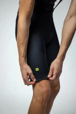ALE' Hammer 2.0 R-EV1 8H PadBlack Bib Shorts -Cycling Clothing Store ALE Hammer R EV1 Bib Shorts Closeup 73869.1720798965